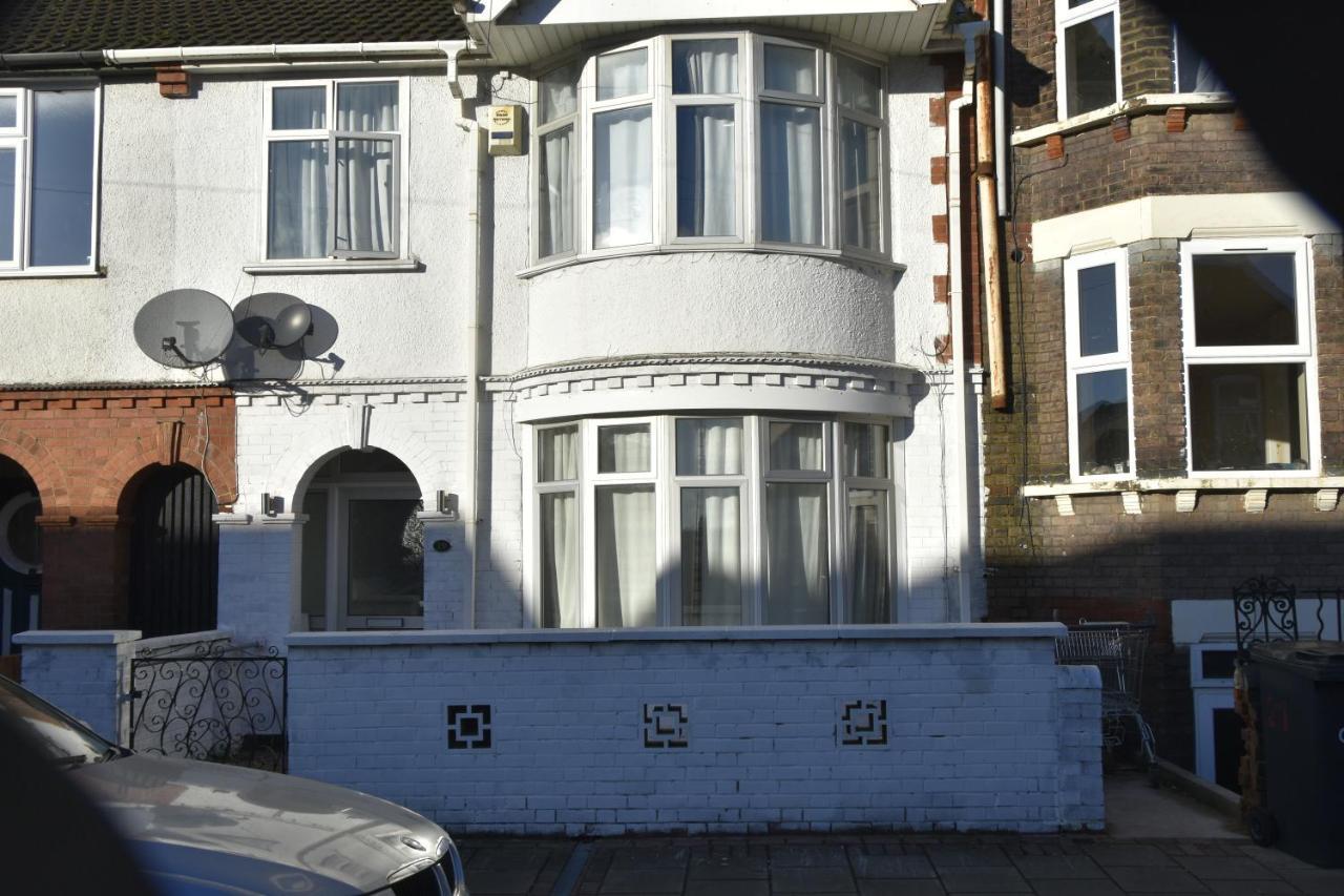 Clarendon House Ξενοδοχείο Λούτον Εξωτερικό φωτογραφία