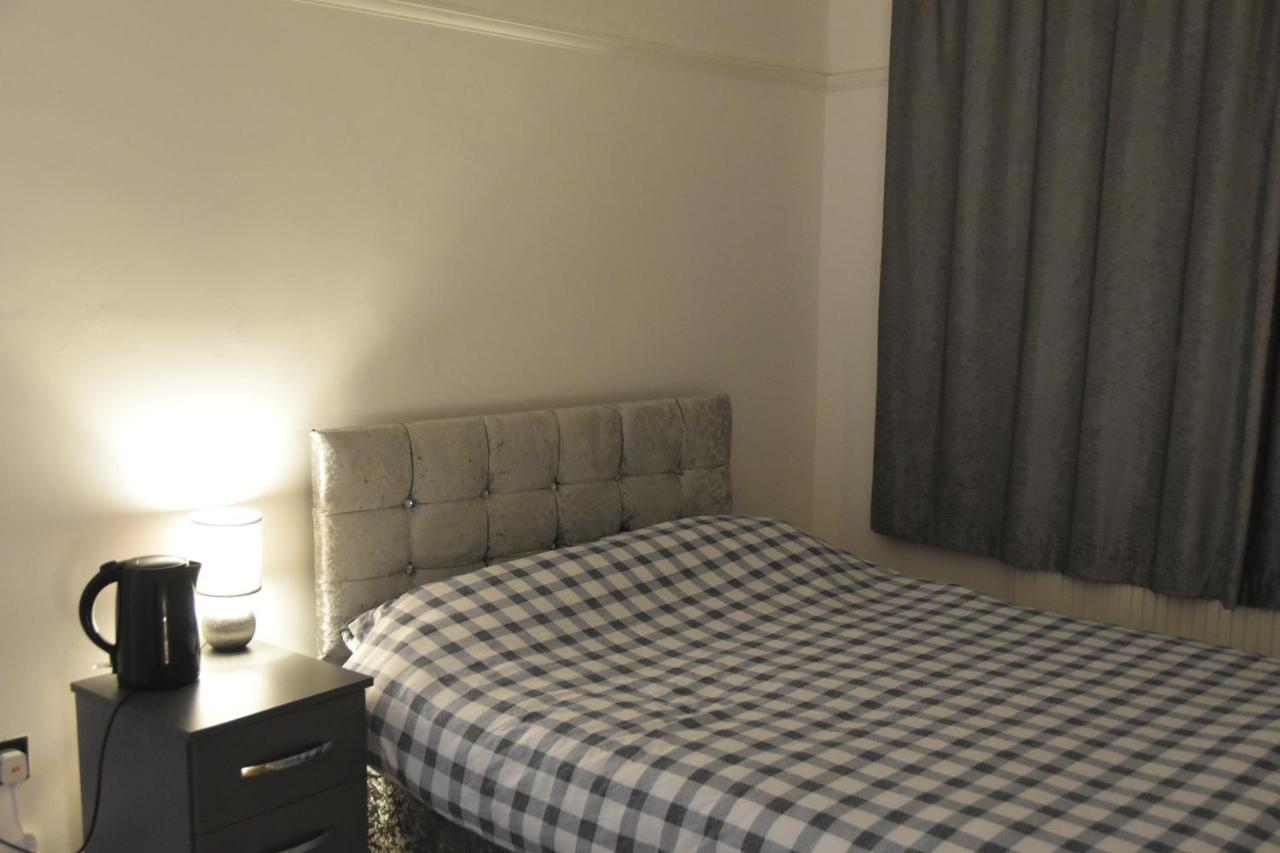 Clarendon House Ξενοδοχείο Λούτον Εξωτερικό φωτογραφία